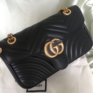 GGgucci Black GG Supreme Coated leather Vintage Crossbody Bag